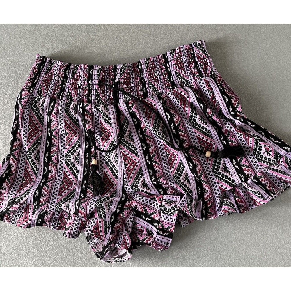 No Boundaries Womens Pull on Smocked Waist Shorts Medium Purple Paisley Boho